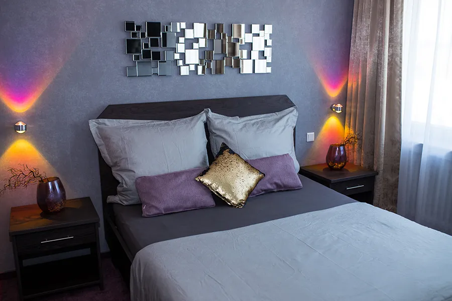 Suite Hotelzimmer mit Doppelbett