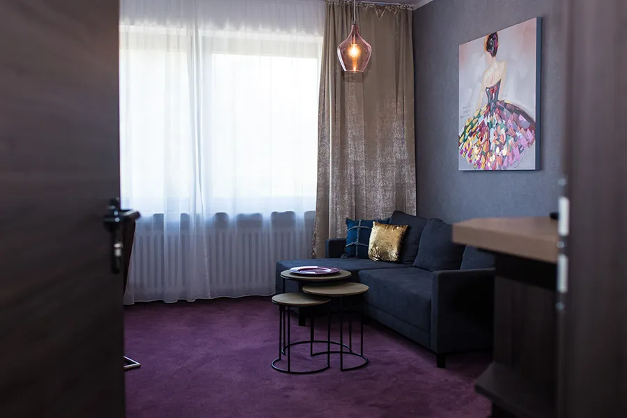 Suite Hotelzimmer mit Sofa
